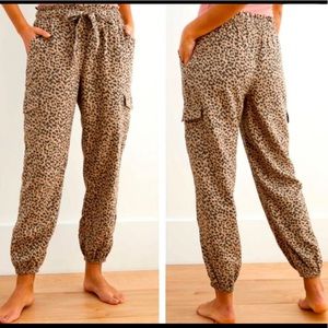 Aerie Cheetah Joggers